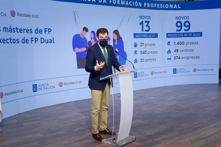 O conselleiro de Cultura, Educación e Universidade, Román Rodríguez, presenta a oferta de FP Dual e os novos másteres de FP para o curso 2021/22.. XUNTA / Europa Press