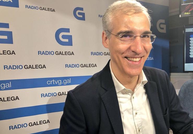 Arquivo - Francisco Conde, conselleiro de Economía na Radio Galega. RADIO GALEGA - Arquivo