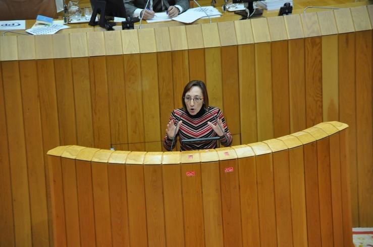 Arquivo - A deputada Rosana Pérez no estrado do hemiciclo do Parlamento galego. BLOQUE NACIONALISTA GALEGO - Arquivo 