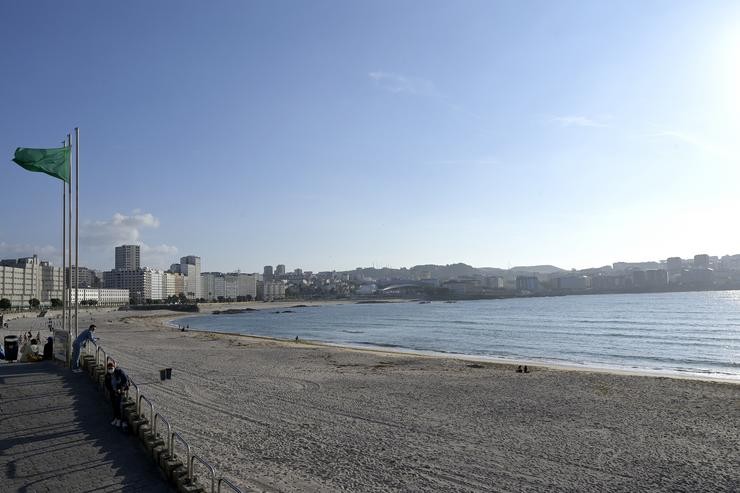 Unha praia baleira durante a festividade de San Xoán, a 23 de xuño de 2021, na Coruña /M. Dylan - Europa Press 