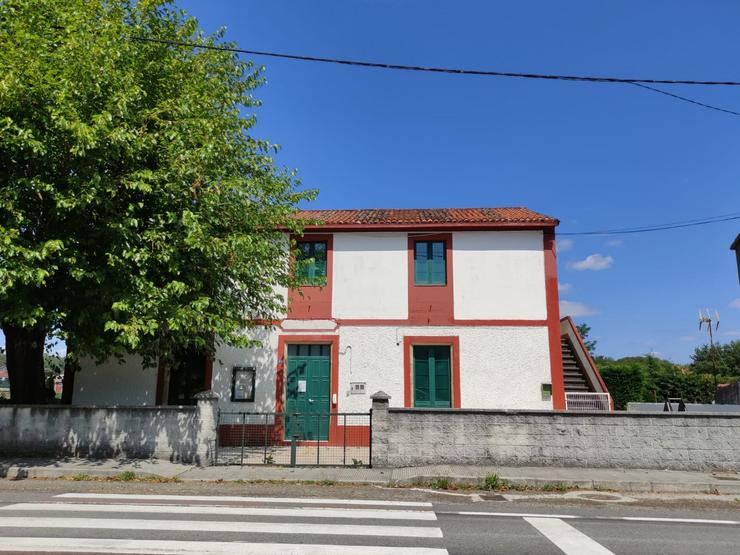 Escola unitaria de Brión/Remitida