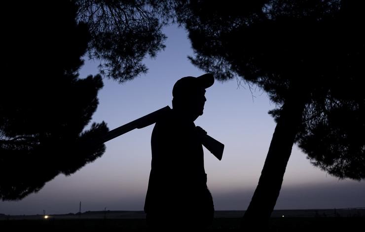 Un cazador, durante unha xornada de caza o primeiro día de inicio da media veda en Castela e León, en Olmedo, a 15 de agosto de 2021, en Valladolid, Castela e León (España).. Photogenic