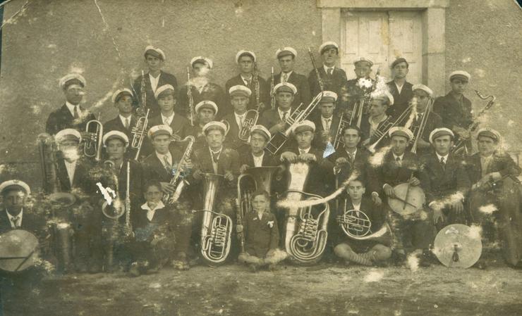 Foto antiga da Banda de Música de Antas de Ulla - cedida
