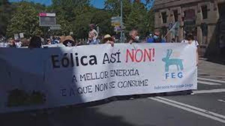 Protesta contra os parques eólicos da Federación Ecoloxista Galega 