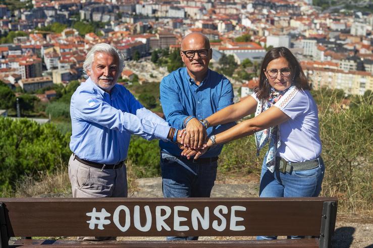 Baltar, Ana Villarino e Rosendo Fernández, no Xardín Botánico de Montealegre en Ourense.. ALBERTE PAZ GARZA/PP DE OURENSE / Europa Press