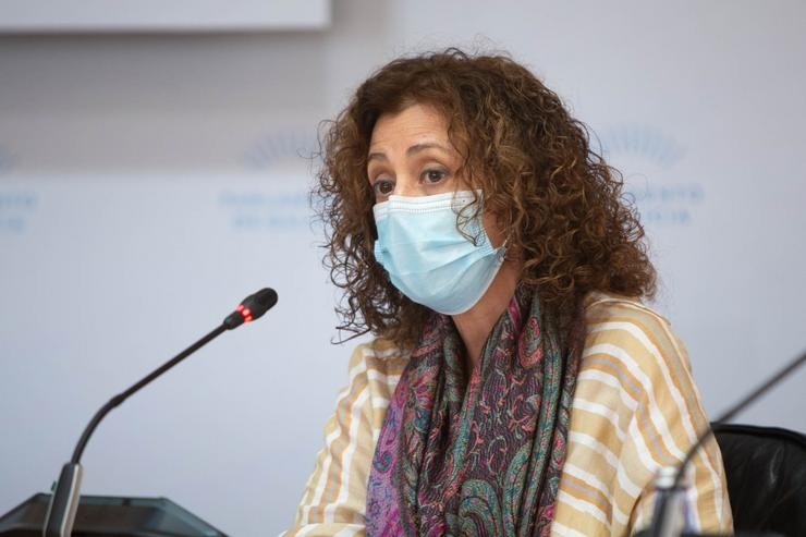 A directora xeral de Saúde Pública, Carmen Durán Parrondo, en comisión parlamentaria.. XUNTA 