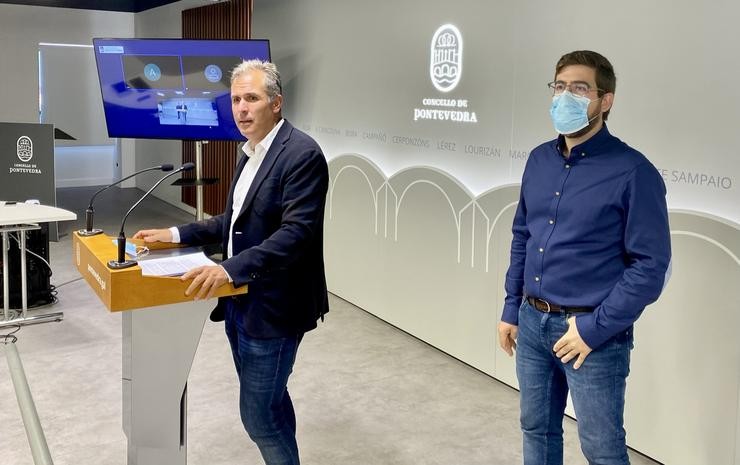 O portavoz do grupo municipal e presidente local do Partido Popular de Pontevedra, Rafa Domínguez, en rolda de prensa.. PP DE PONTEVEDRA 