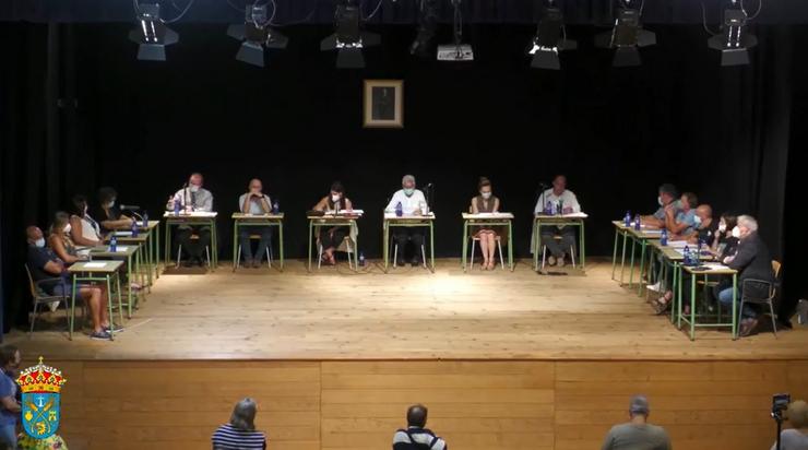 Pleno da moción de censura pola que Walter Pardo (PSOE) perde a Alcaldía de Malpica de Bergantiños (A Coruña) a favor de Eduardo Parga (PP).. CONCELLO DE MALPICA / Europa Press