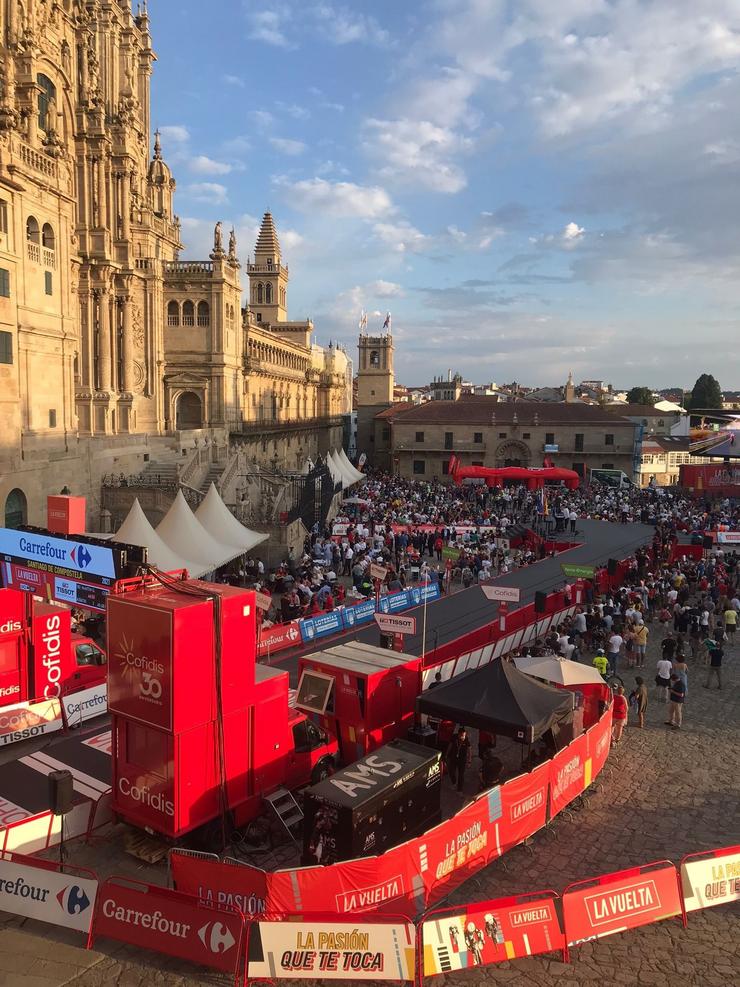Despregamento con motivo da última etapa da Volta 2021, que finalizou en Santiago de Compostela. 