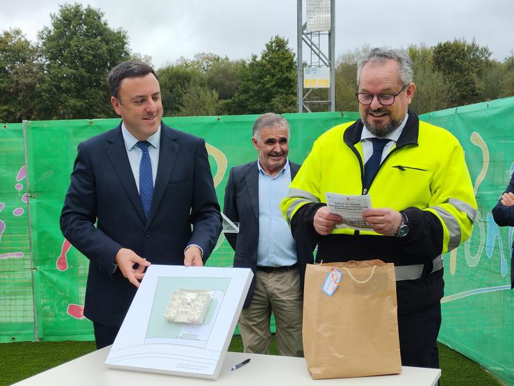 O presidente da Deputación da Coruña, Valentín González Formoso, visita as obras da Residencia de Saúde Mental das Pontes. DEPUTACIÓN DA CORUÑA / Europa Press