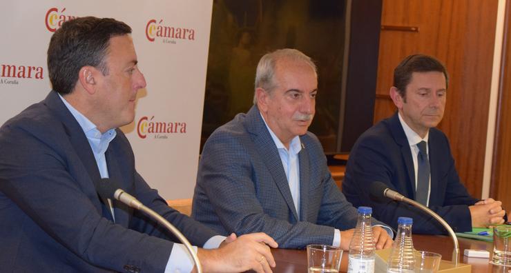 O secretario xeral dos socialistas galegos, Valentín González Formoso, nun encontro con empresarios na Cámara de Comercio. PSDEG 