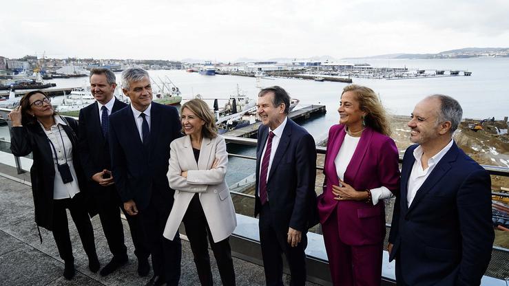 A ministra de Transportes, Raquel Sánchez, xunto ao alcalde de Vigo, a presidenta da a Deputación de Pontevedrda e o delegado do Goberno en Galicia, entre outros. Javier Vázquez - Europa Press / Europa Press