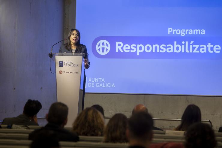 A conselleira de Promoción do Emprego e Igualdade, María Jesús Lorenzana, participa na apertura da xornada 'Novos criterios para a competitividade empresarial'. XUNTA 