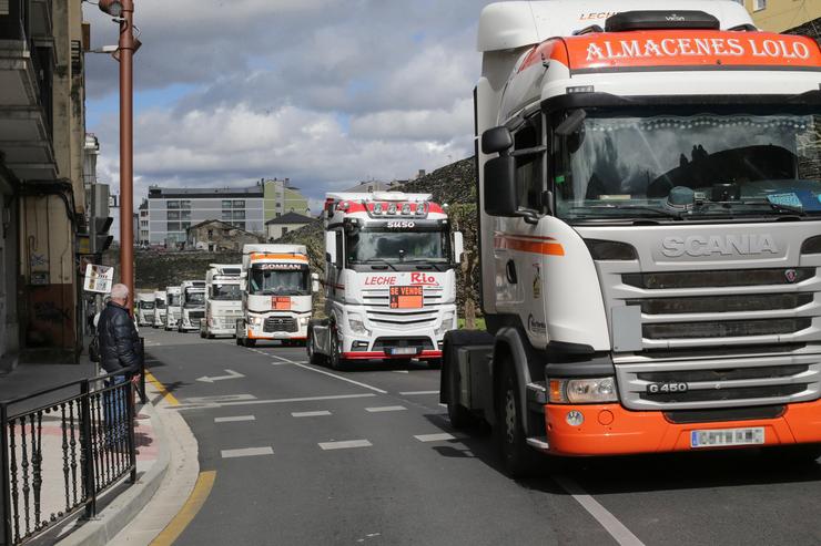 Camións en Lugo na folga de transportistas do mes de marzo de 2022 