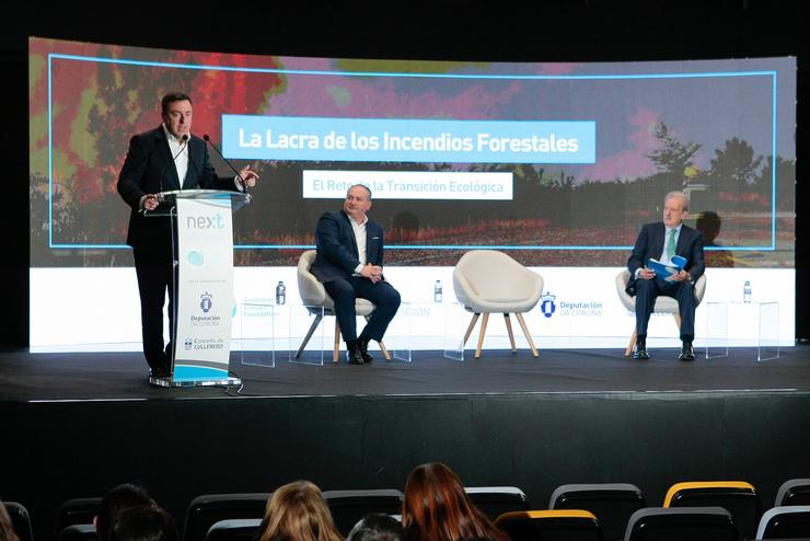 O presidente da Deputación da Coruña, Valentín González Formoso, no foro 'A secuela dos incendios forestais'. DEPUTACIÓN DA CORUÑA 