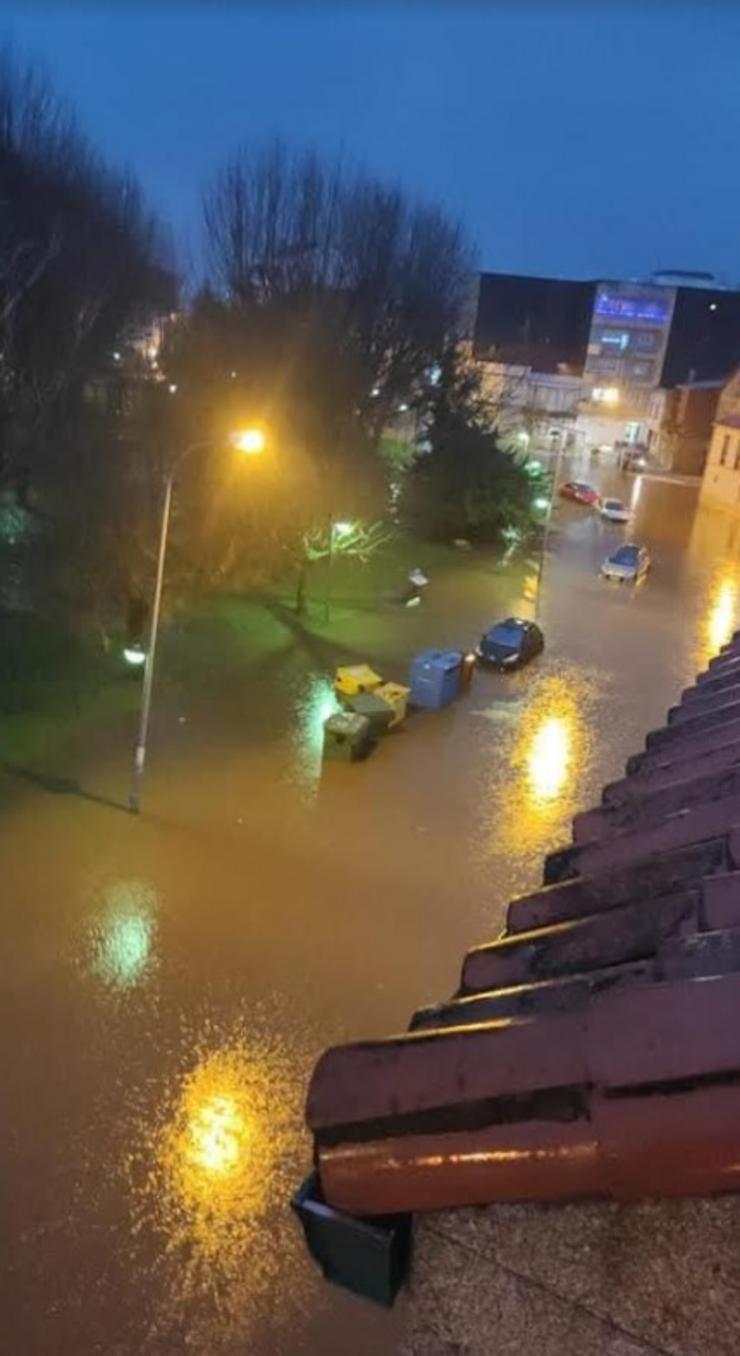 Rúas de Cambados inundadas 