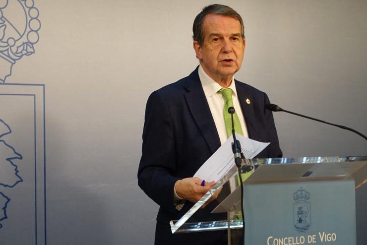 O alcalde de Vigo, Abel Caballero, comparece en rolda de prensa.. CONCELLO DE VIGO