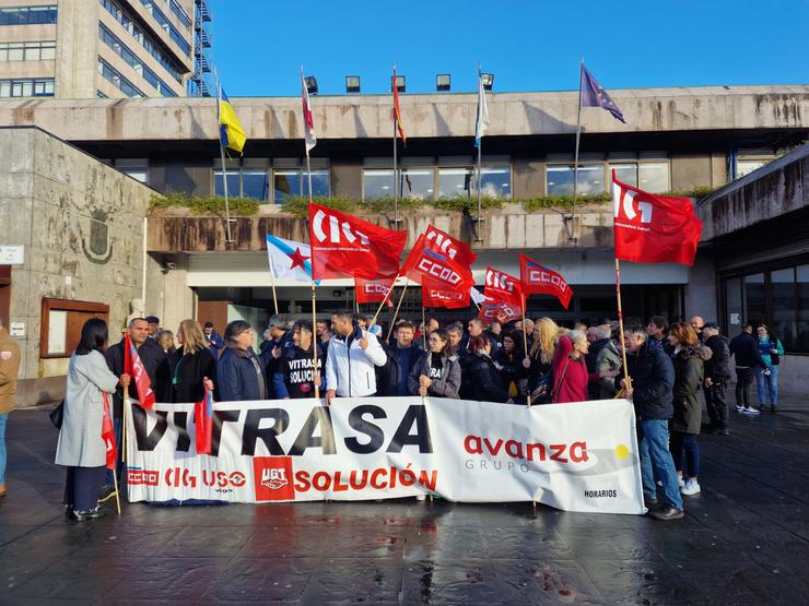 Imaxe de traballadores de Vitrasa concentrándose en Vigo / PEDRO DAVILA-EUROPA PRESS