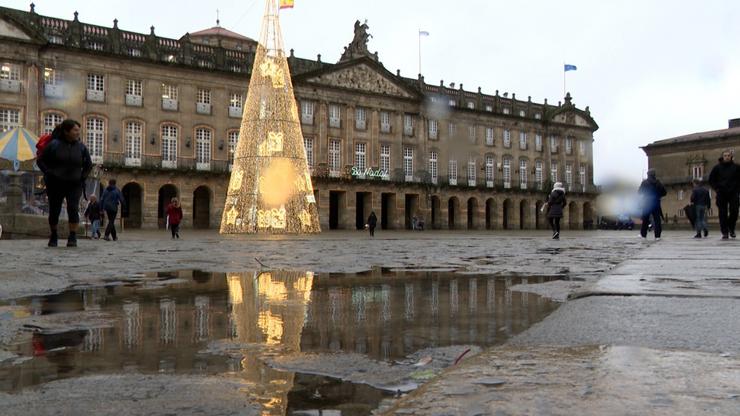 Choiva na Praza do Obradoiro, en Santiago de Compostela. / Europa Press