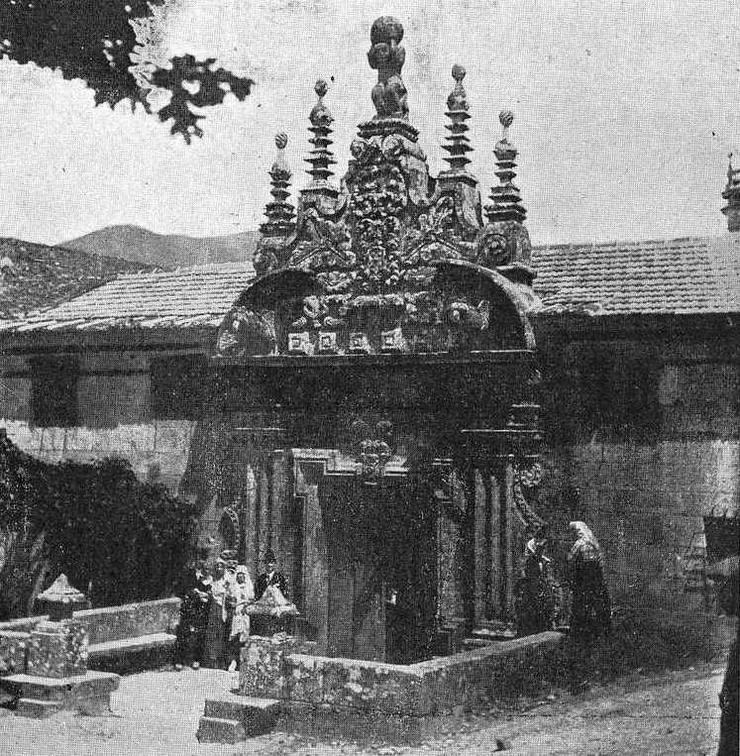 Porta reitoral de Barcia de Mera en 1921 / Galipedia