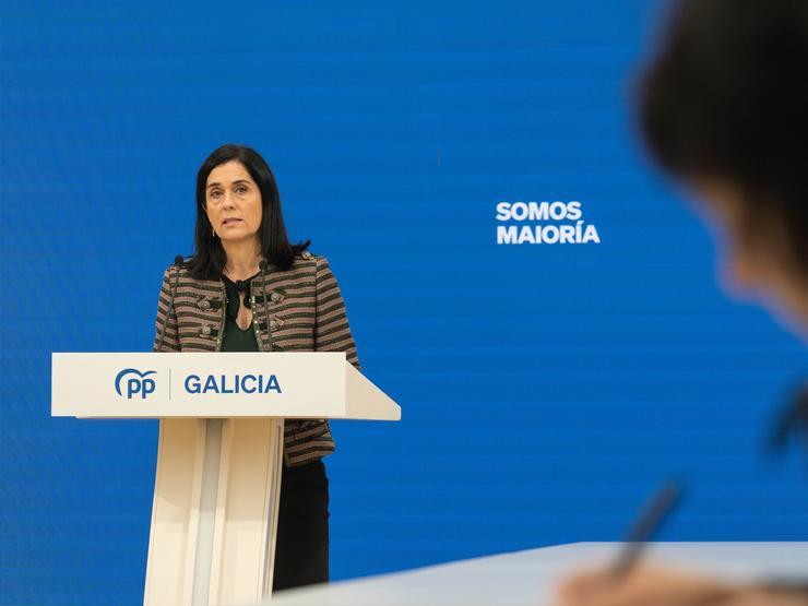 A secretaria xeral do PPdeG, Paula Prado, en rolda de prensa 