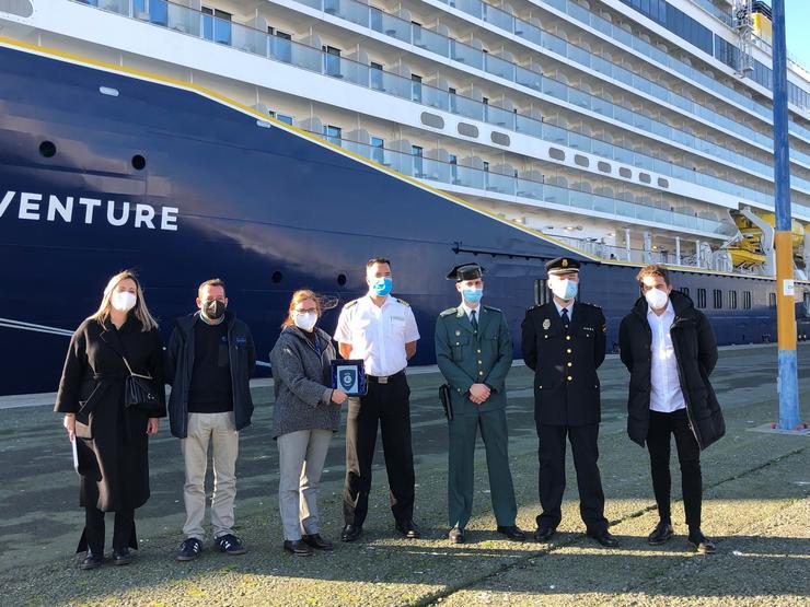 Recepción ao cruceiro 'Spirit of Adventure'. AUTORIDADE PORTUARIA DA CORUÑA 