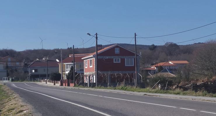 Oito aeroxeneradores do p.eólico do Vieiro, próximos aos que se proxectan polo p. eólico Monte da Neve.