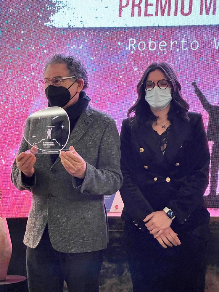 Roberto Verino recibe o Premio Mentor 2021 da AGE./ remitida