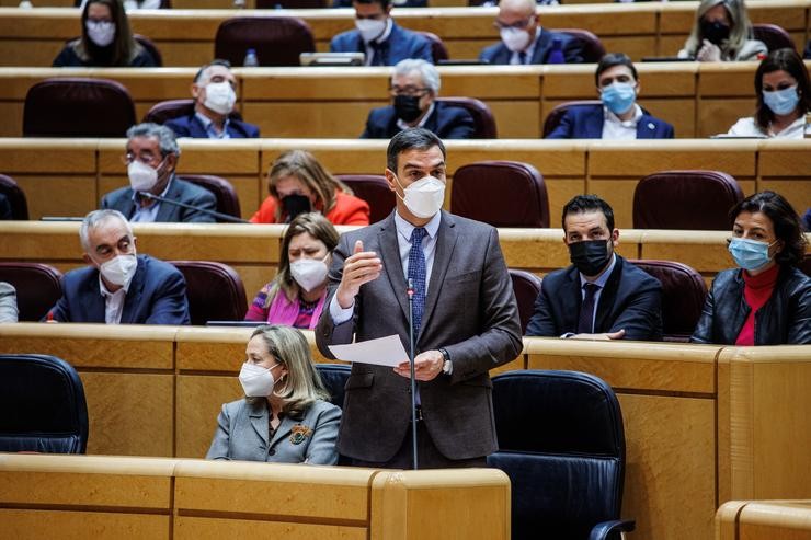 O presidente do Goberno, Pedro Sánchez, intervén nun pleno no Senado, a 15 de febreiro de 2022, en Madrid (España). O presidente do Goberno volveu a unha sesión de control de Goberno no Senado, despois de decembro do ano pasado, onde. Alejandro Martínez Vélez - Europa Press