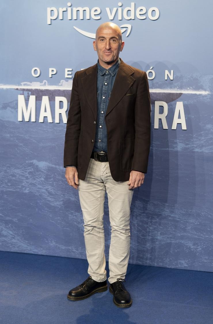 Un dos actores da repartición pousa na premiere da estrea da película  ?Operación Marea Negra? nos cinemas Capitol, a 22 de febreiro de 2022, en Madrid (España). A película segue a historia real do primeiro narcosubmarino interceptado en Europa q. Alberto Ortega - Europa Press / Europa Press