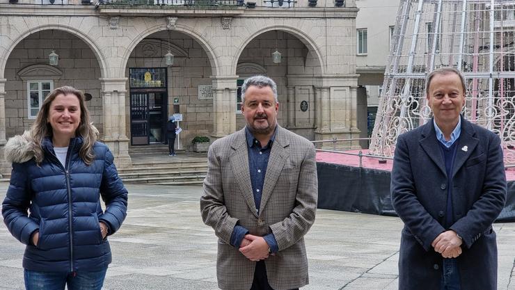 Arquivo - Imaxe de arquivo dos edís ourensáns Natalia González, Xosé Rúas e o secretario provincial Rafael Rodríguez Villarino. PSOE OURENSE - Arquivo