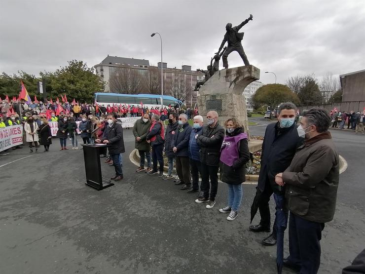 Acto institucional ante la estatua del 10 de marzo, en Ferrol - EUROPA PRESS