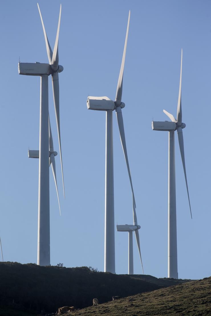 Aeroxeradores do Parque eólico de Tronceda, na Serra do Xistral, na comarca de Terra Cha,  en Mondoñedo, en Lugo 