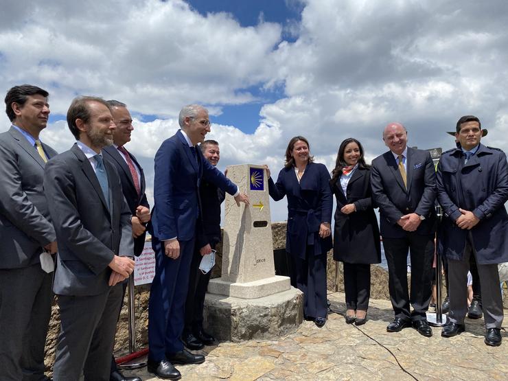 O vicepresidente económico e conselleiro de Economía, Empresa e Innovación da Xunta, Francisco Conde, inaugurou este mércores en Bogotá, xunto ao santuario do Señor de Monserrate. XUNTA / Europa Press