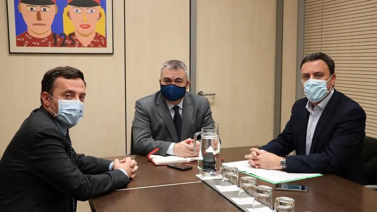 O secretario xeral do PSdeG, Valentín González Formoso, reúnese en Madrid co presidente de Navantia, Ricardo Domínguez, e o secretario de Organización do PSOE, Santos Cerdán. PSDEG 