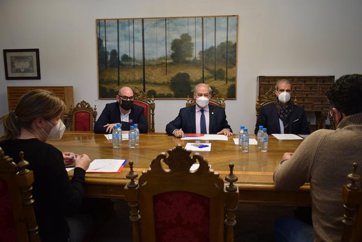 Reunión da Xunta de Vogais da Deputación de Lugo na que os representantes de PSdeG, BNG e PPdeG acordaron a Declaración Institucional de rexeitamento á agresión Rusa a Ucraína.. DEPUTACIÓN DE LUGO / Europa Press