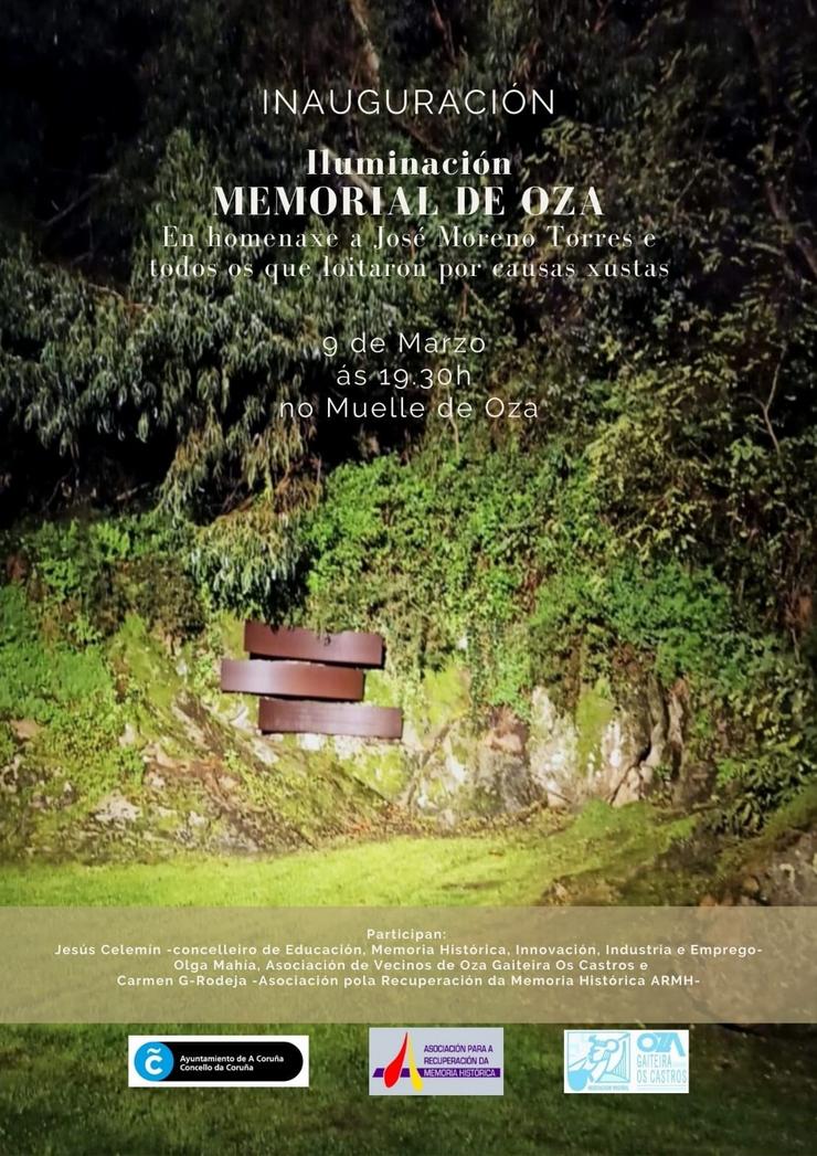 Cartel da inauguración na Coruña un novo sistema de iluminación para mellorar a visión do 'Memorial de Oza', este mércores. ARMH 