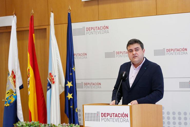 O deputado responsable da área de Infraestruturas da Deputación de Pontevedra, Gregorio Agís, en rolda de prensa.. DEPUTACIÓN DE PONTEVEDRA / Europa Press