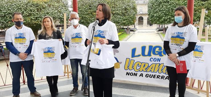 A alcaldesa de Lugo, Lara Méndez, presenta a campaña de apoio a Ucraína. / Europa Press