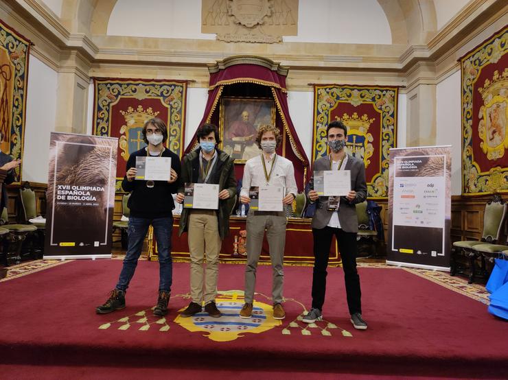 Marc Farrés, Diego López, Raúl Marin Torra, Joaquín García; gañadores da medalla de prata nas Olimpíadas Españolas de Bioloxía / Universidad de Oviedo.