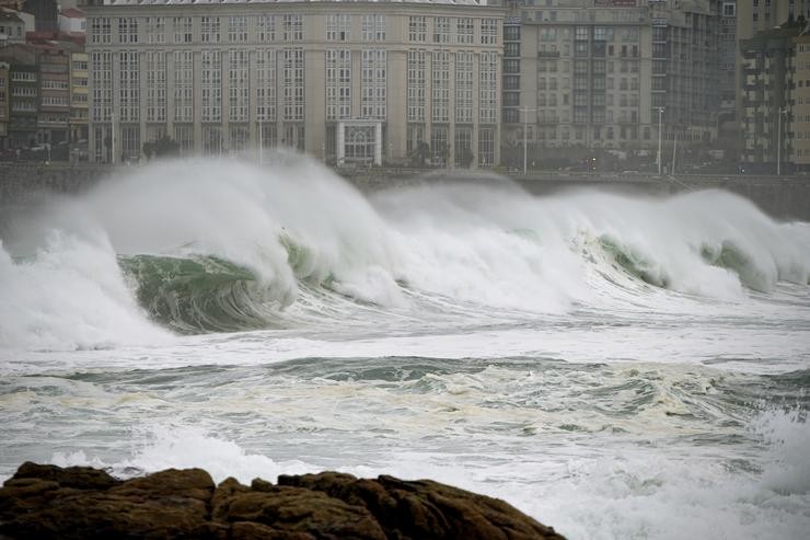 Fortes ventos e  ondada na Coruña 