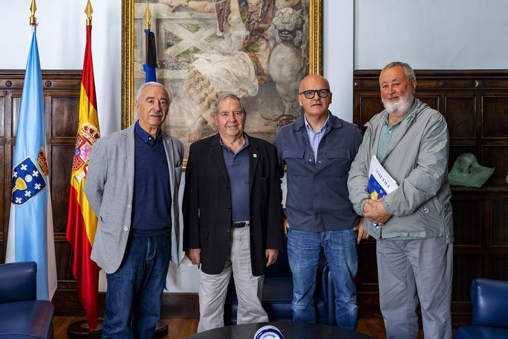 Reunión Manuel Baltar (Presidende Dá Deputación Ourense) Coa Aa Amigos Dá Via Dá Prada Representada Polo Seu Presidende Jose Luís Rodriguez Cid, E De Eligo Neto E José Antonio Quintas.. DEPUTACIÓN DE OURENSE / Europa Press