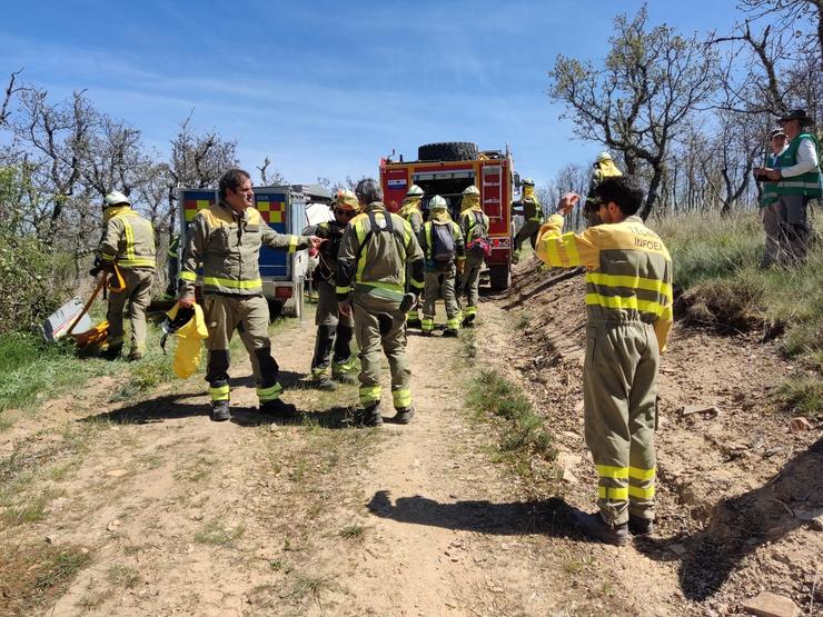 Profesionais antincendios de Galicia participan en León en manobras de resposta a grandes lumes simultáneos. XUNTA 