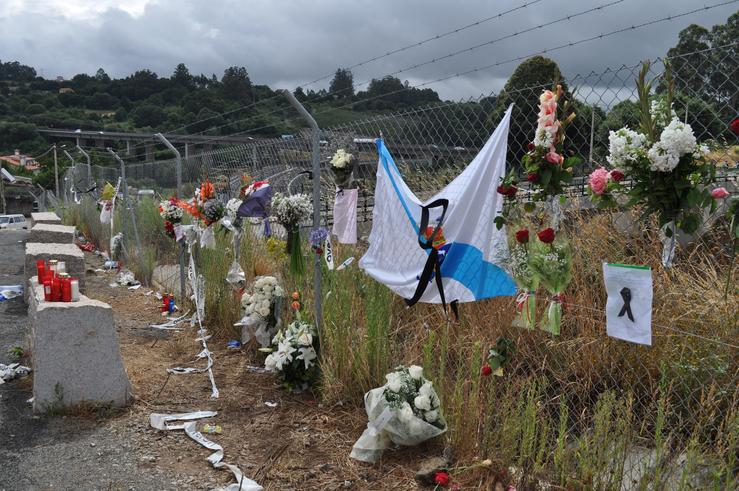 Arquivo - Ofrenda de flores ás vítimas do accidente de tren en Angrois. EUROPA PRESS - Arquivo / Europa Press