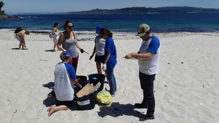 Voluntarios Plancto.. AFUNDACIÓN / Europa Press