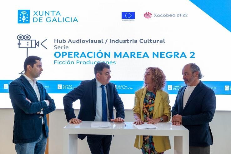 Ou conselleiro de Cultura, Román Rodríguez, acompañado polo director dá Agadic, Jacobo Sutil, reunirase cos responsables de Ficción Producións non marco do Hub Audiovisual dá Industria Cultural.. XOÁN CRESPO 