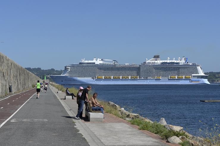 Arquivo - Transatlántico atracado no porto da Coruña. M. Dylan - Europa Press - Arquivo / Europa Press