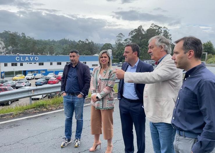 O secretario xeral do PSdeG, Valentín González Formoso, visita Caldas de Reis (Pontevedra) xunto ao alcalde Juan Manuel Rei. PSDEG 