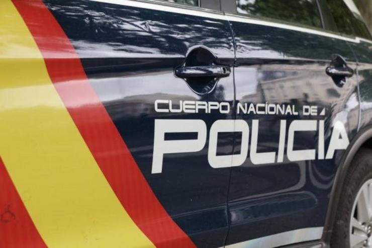 Fotografía dun coche patrulla da Policía Nacional.. POLICÍA NACIONAL DE VALLADOLID 