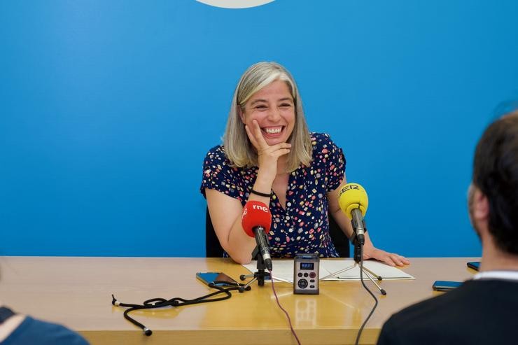 A portavoz de Marea Atlántica, María García, fixo balance do tres anos de mandato da alcaldesa da Coruña, Inés Rei. MAREA ATLÁNTICA / Europa Press
